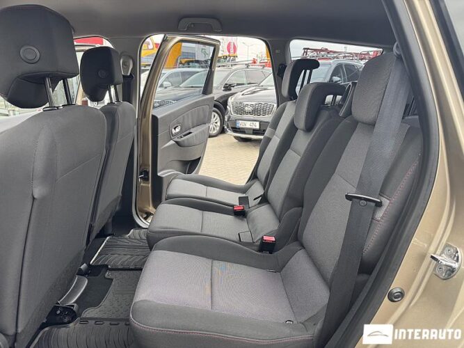 Renault Grand Scenic 40 interauto-car