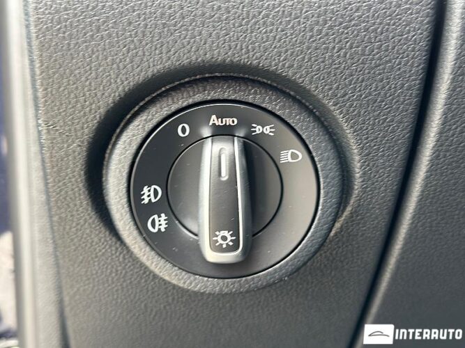 Volkswagen Amarok 41 interauto-car