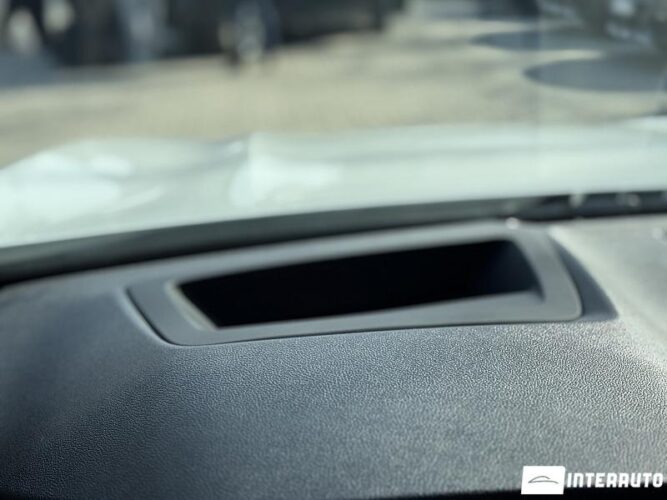 BMW X4 3.0i 44 interauto-car