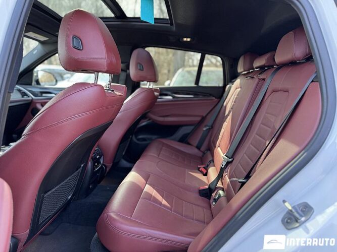 BMW X4 3.0i 51 interauto-car