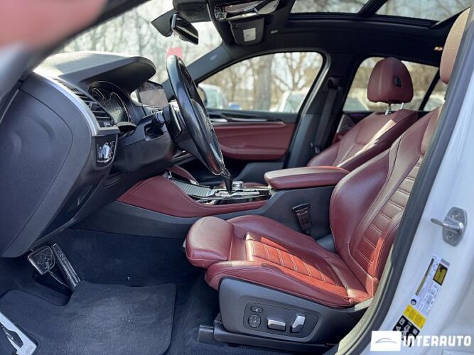 BMW X4 3.0i 41 interauto-car