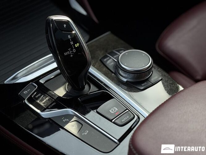 BMW X4 3.0i 49 interauto-car