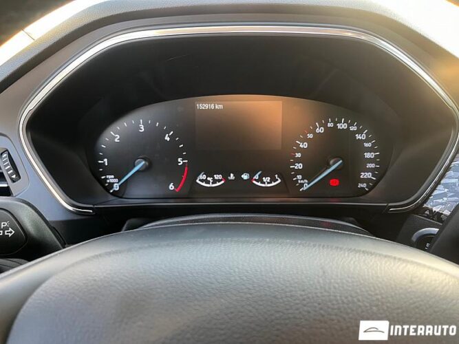 Ford Focus 39 interauto-car