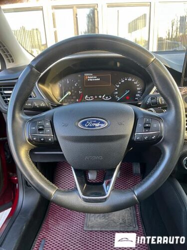 Ford Focus 38 interauto-car