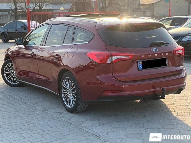Ford Focus 32 interauto-car