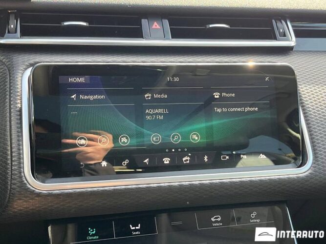 Land Rover Range Rover Velar 44 interauto-car