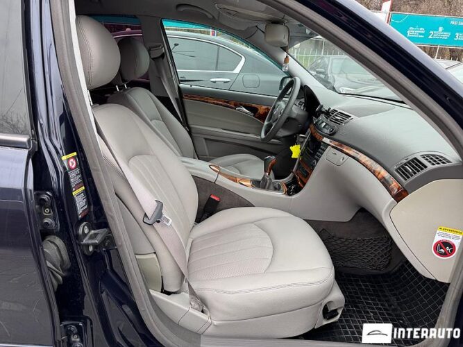 Mercedes E 220 31 interauto-car