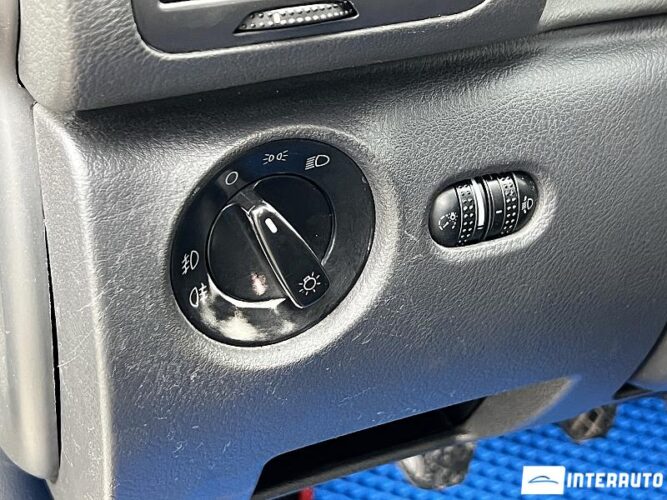 Volkswagen Passat 32 interauto-car