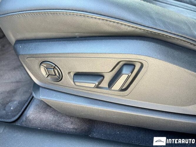 Audi E-tron 37 interauto-car