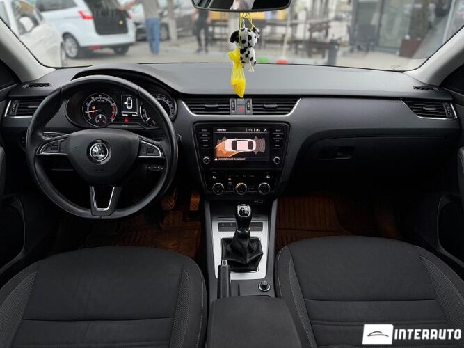 Skoda Octavia 37 interauto-car