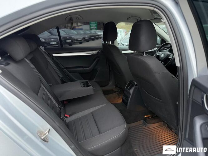 Skoda Octavia 44 interauto-car