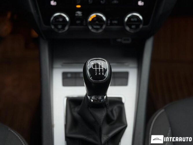 Skoda Octavia 42 interauto-car