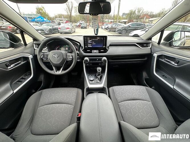 Toyota Rav-4 38 interauto-car