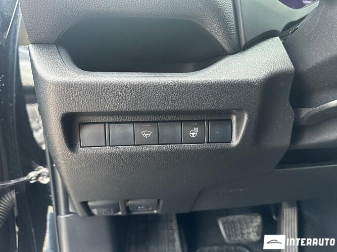 Toyota Rav-4 37 interauto-car