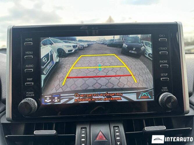 Toyota Rav-4 42 interauto-car