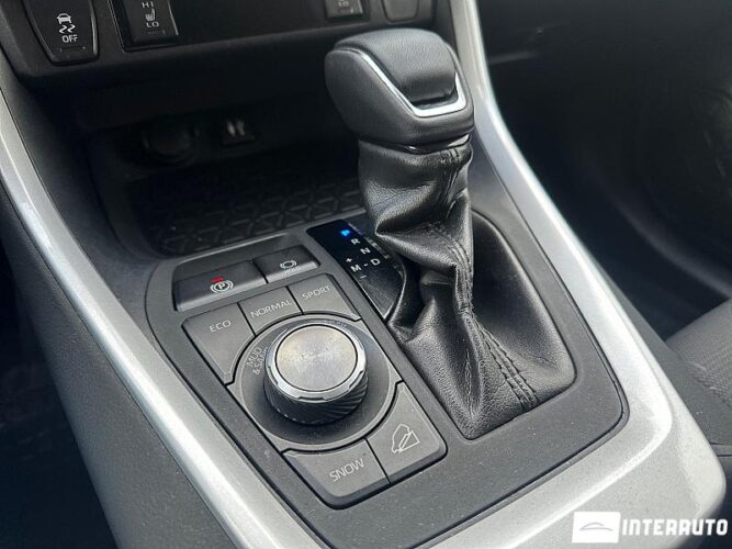 Toyota Rav-4 43 interauto-car