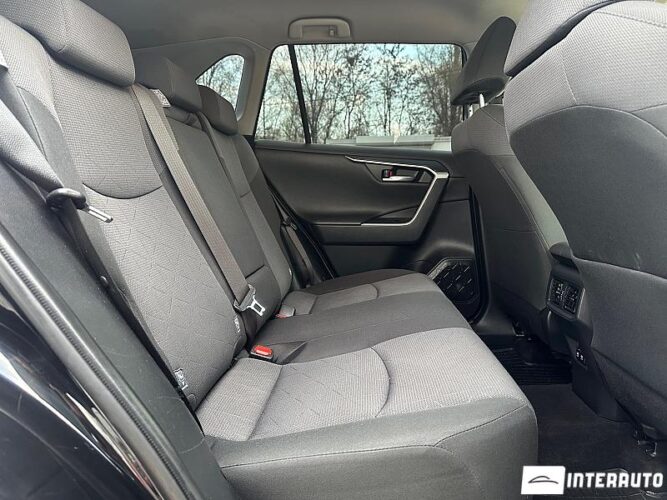 Toyota Rav-4 46 interauto-car