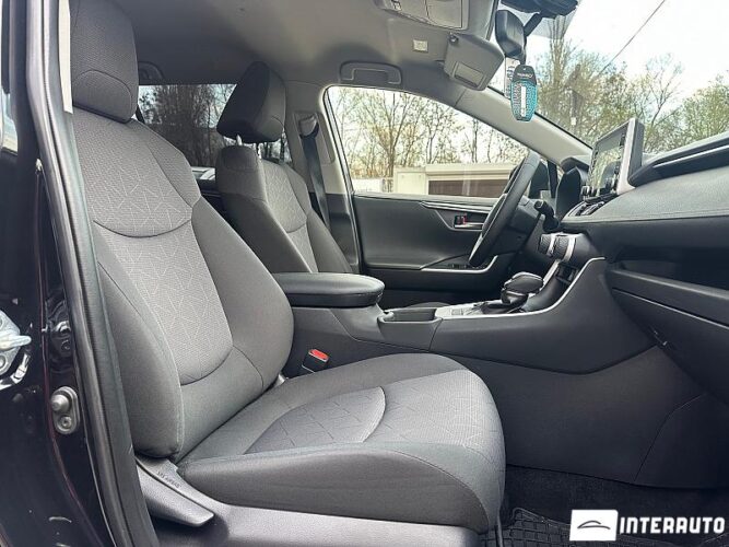 Toyota Rav-4 44 interauto-car