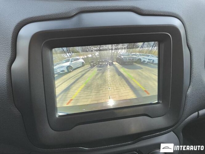 Jeep Renegade 43 interauto-car