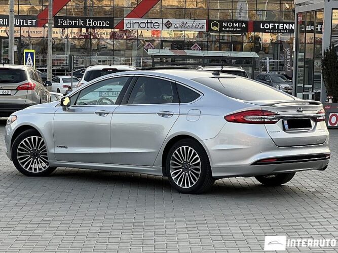 Ford Fusion 37 interauto-car