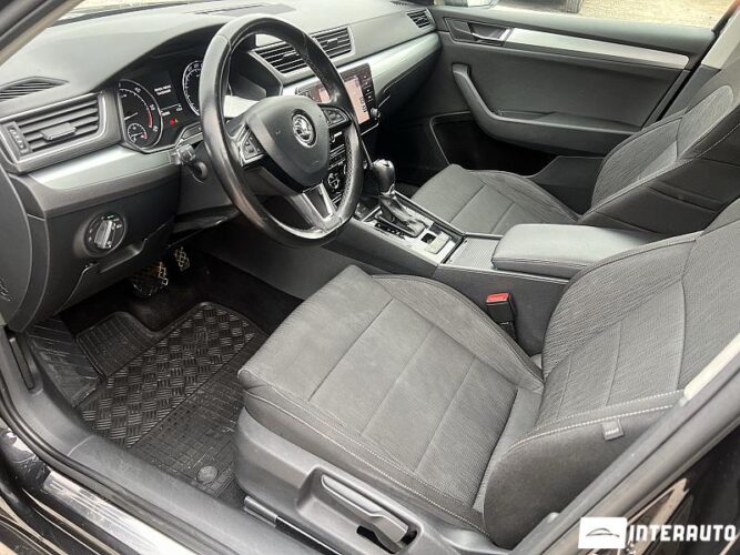 Skoda Superb 35 interauto-car
