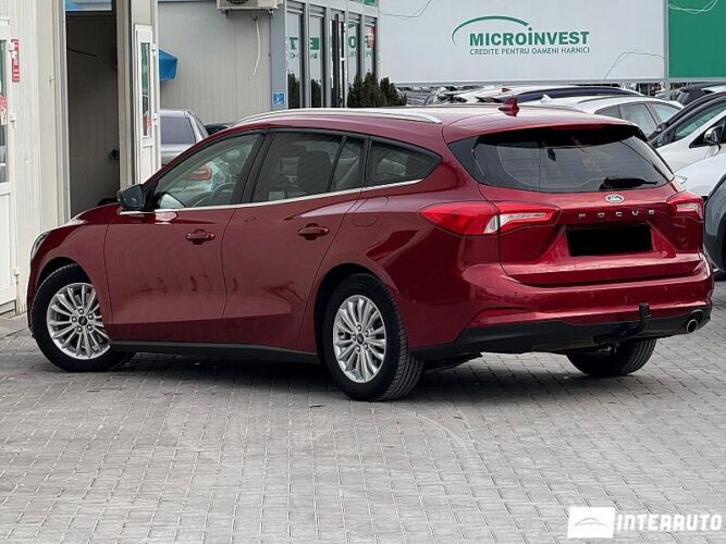 Ford Focus 35 interauto-car
