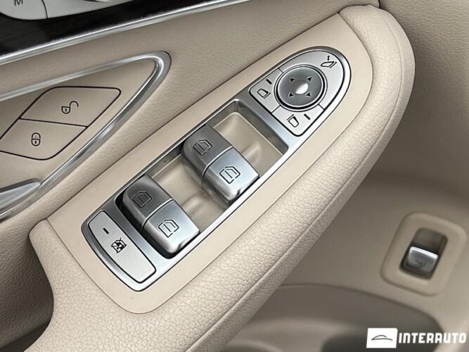 Mercedes GLC 300 57 interauto-car