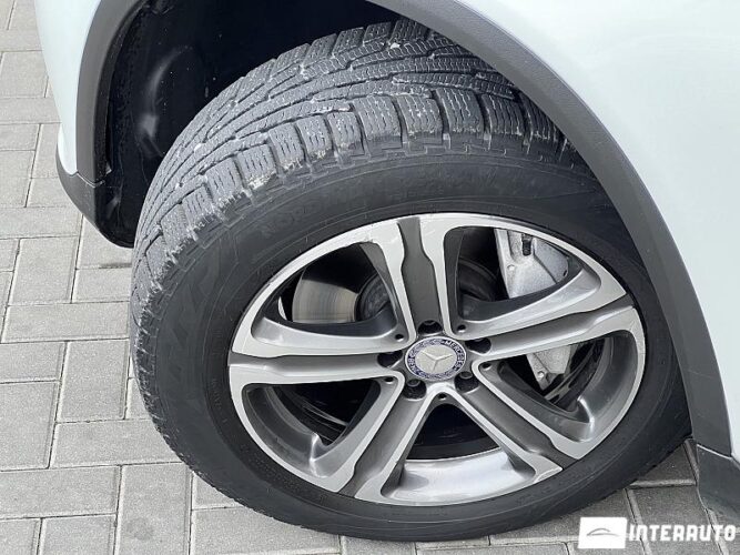 Mercedes GLC 300 54 interauto-car