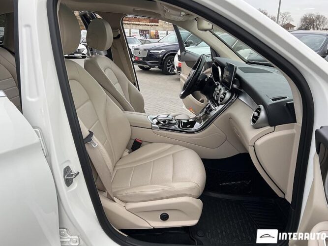 Mercedes GLC 300 51 interauto-car