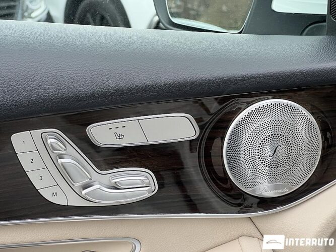 Mercedes GLC 300 56 interauto-car