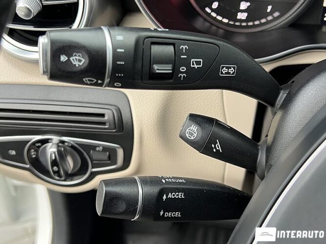 Mercedes GLC 300 58 interauto-car