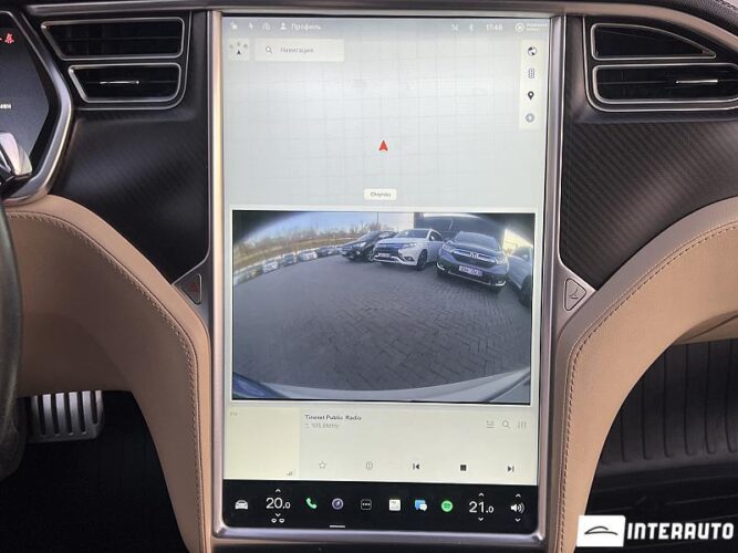 Tesla Model S 39 interauto-car