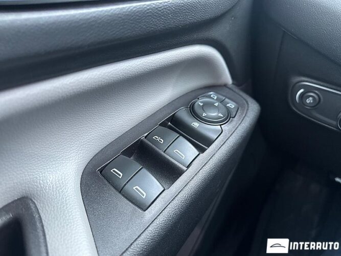 Chevrolet Equinox 39 interauto-car