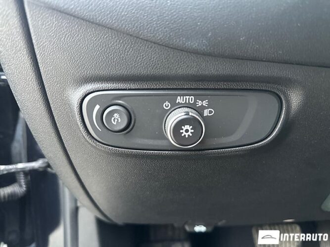 Chevrolet Equinox 42 interauto-car