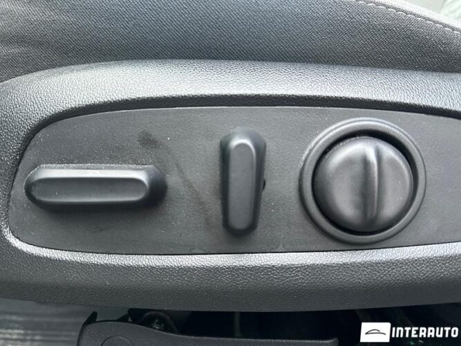 Chevrolet Equinox 49 interauto-car