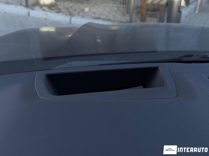 BMW X6 4.0i 64 interauto-car