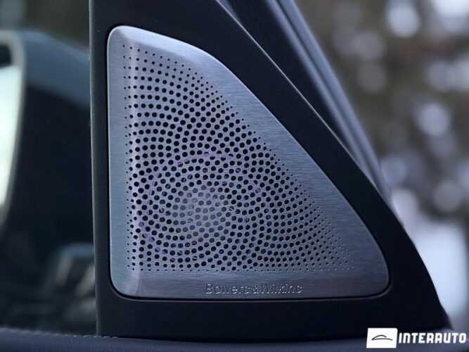 BMW X6 4.0i 59 interauto-car