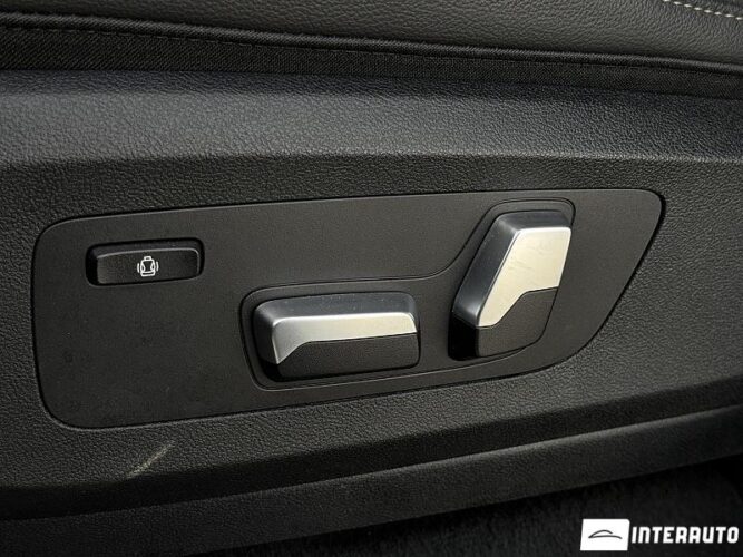 BMW X5 4.0i 63 interauto-car