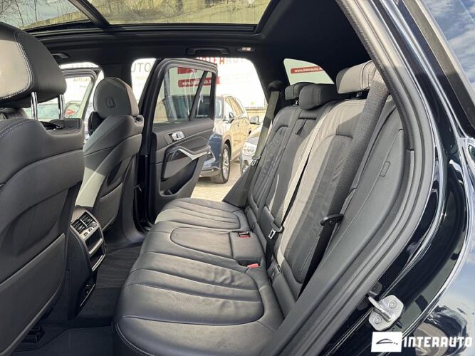 BMW X5 4.0i 52 interauto-car