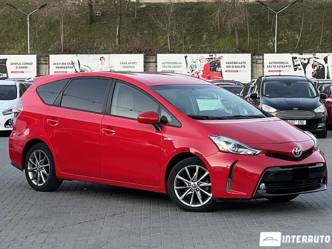 Toyota Prius Plus / V 33 interauto-car