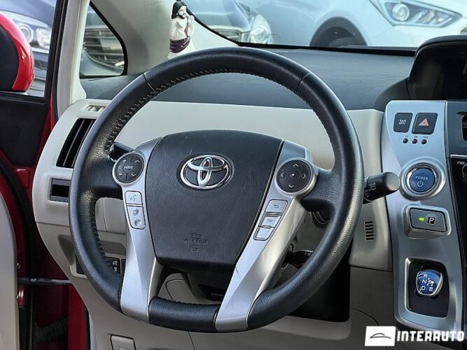Toyota Prius Plus / V 39 interauto-car