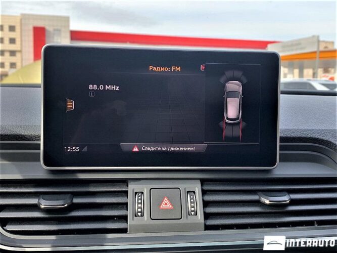 Audi Q5 49 interauto-car