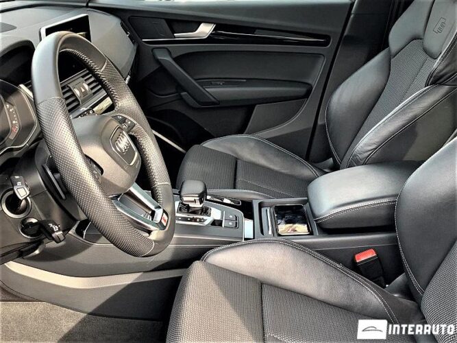 Audi Q5 40 interauto-car
