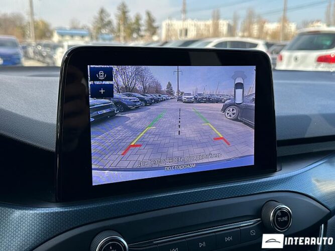 Ford Focus 43 interauto-car