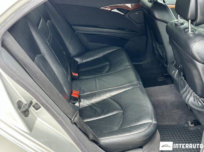 Mercedes E 220 46 interauto-car