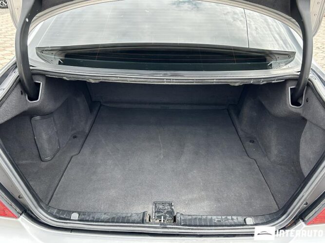 Mercedes E 220 47 interauto-car