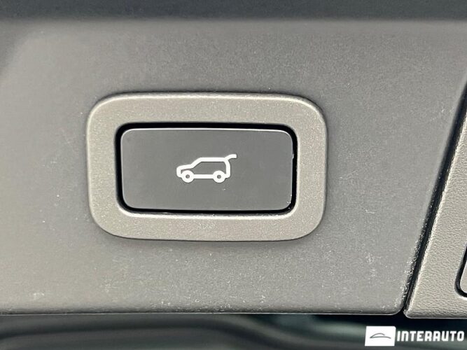 Land Rover Range Rover Velar 56 interauto-car