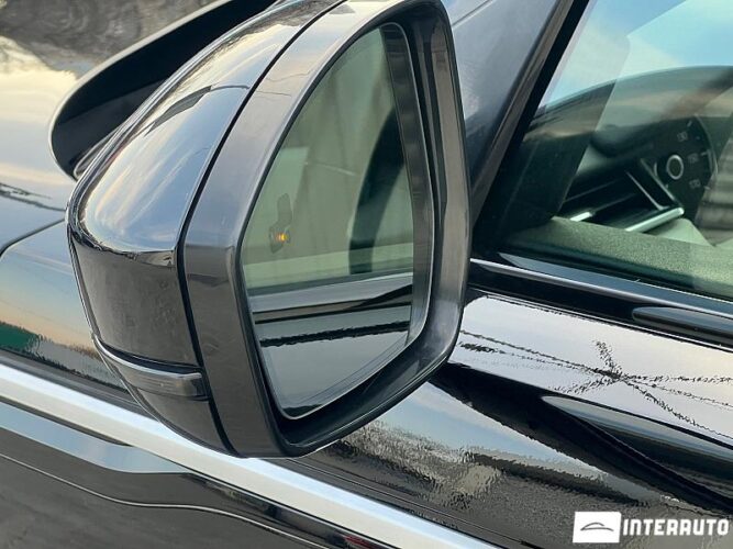 Land Rover Range Rover Velar 39 interauto-car