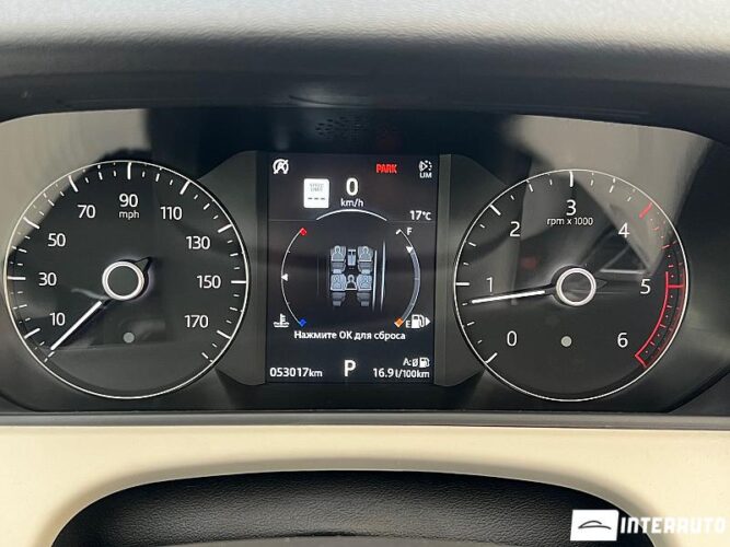 Land Rover Range Rover Velar 45 interauto-car