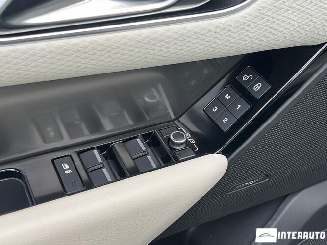 Land Rover Range Rover Velar 49 interauto-car